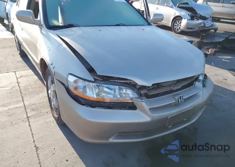 2000 Honda Accord 2.3 Ex from USA, damaged, VIN JHMCG6679YC016366